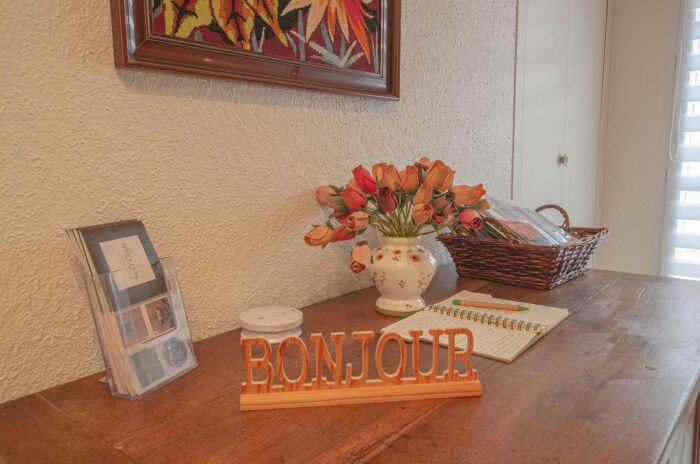 La Petite Maison.jpg La Petite Maison