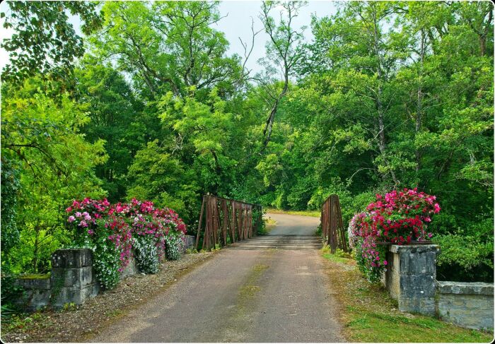La Gloire Dieu.jpg La Gloire Dieu