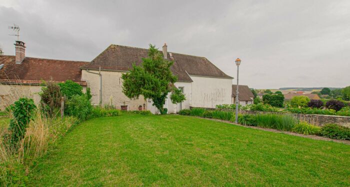 La Petite Maison.jpg La Petite Maison