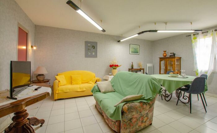 La Petite Maison.jpg La Petite Maison