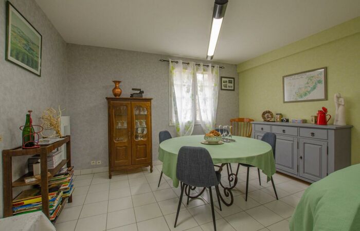 La Petite Maison.jpg La Petite Maison