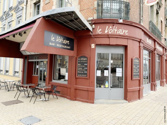 05-DEVANTURE.jpg ©Le Voltaire Troyes